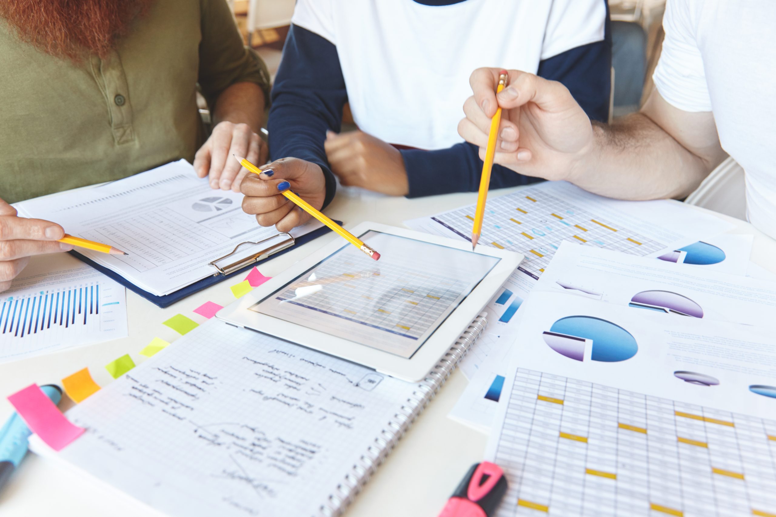 Plan and conduct research is first step to register online business